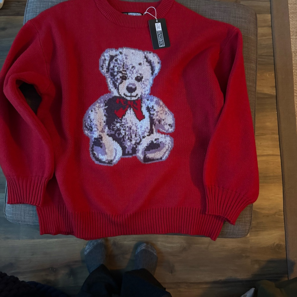 Girl Dangerous women’s Red Teddy Bear Sweater M/L nwt